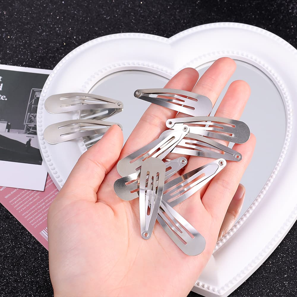 Red hair clip & pin set metal