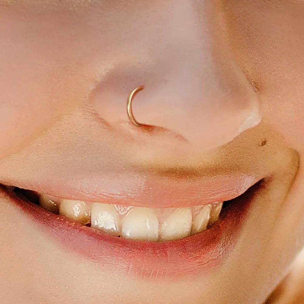 Silver nose pin