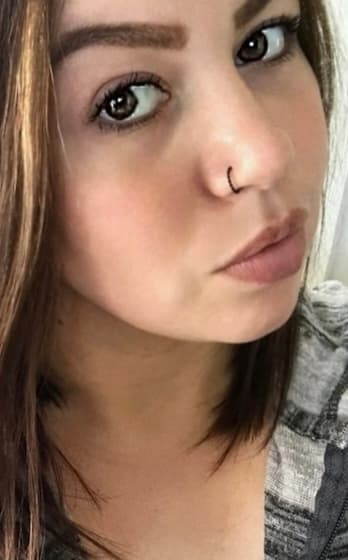 Silver nose pin twisted