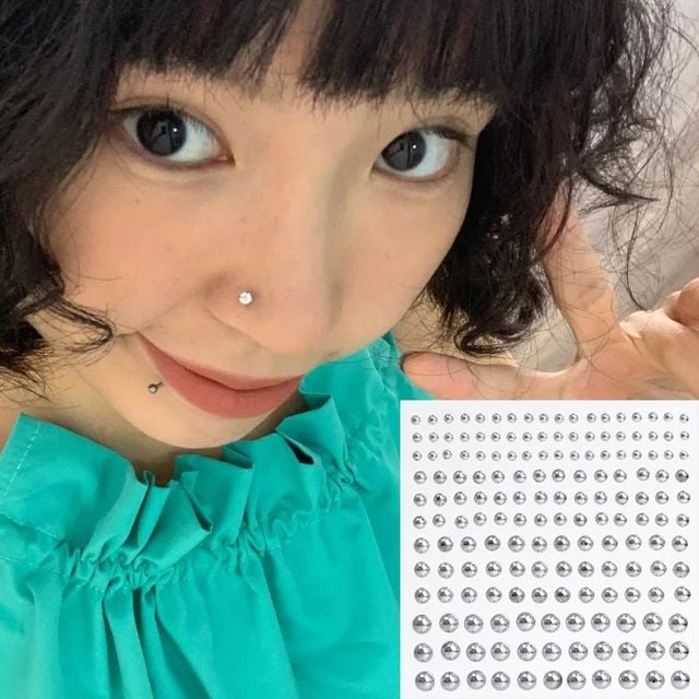 Fake Nose Ring Jewelry Sticker Nose Pin Jewelry Sticker Adhesive Vinyl Stickers Lips Stickers Body Stickers Nose Pin Jewelry Without Piercing Fashion Stickers Party Stickers Beauty Stickers Stylish Nose Jewelry Sticker Temporary Nose Ring - Multicolor