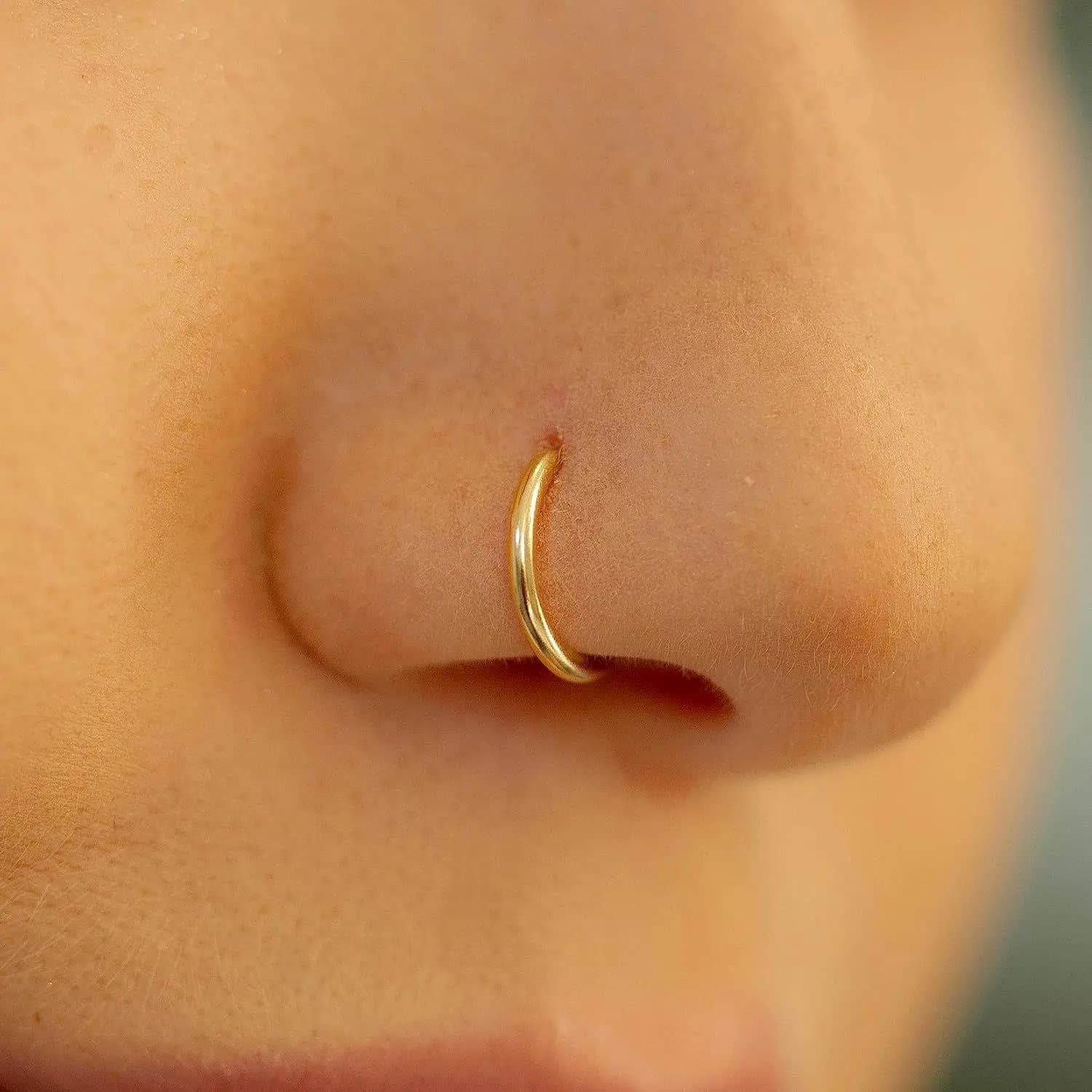 Multicolor bridal nose pin